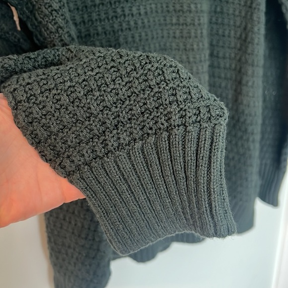 Oversized Sweater- L - Picture 4 of 7